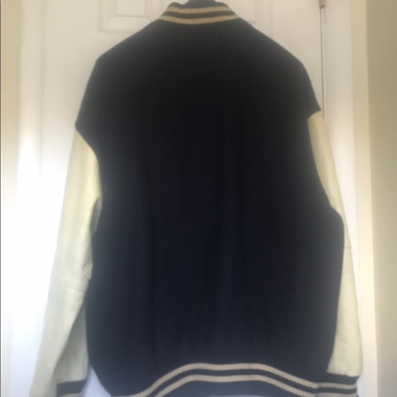 Jacket - Picture 3 of 4